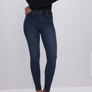GOOD AMERICAN size 8/29 “Good Legs Jeans” in wash Blue 609